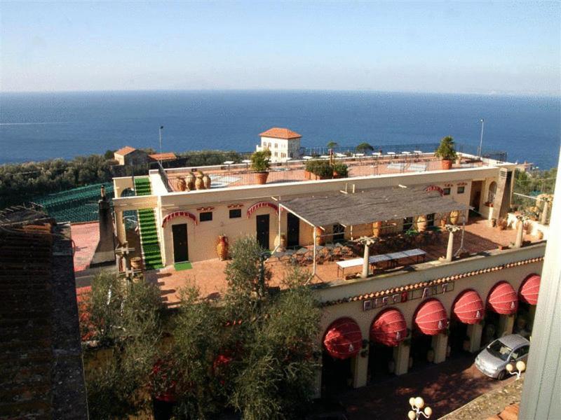 Hotel Villa Pina Antico Francischiello Massa Lubrense Kültér fotó